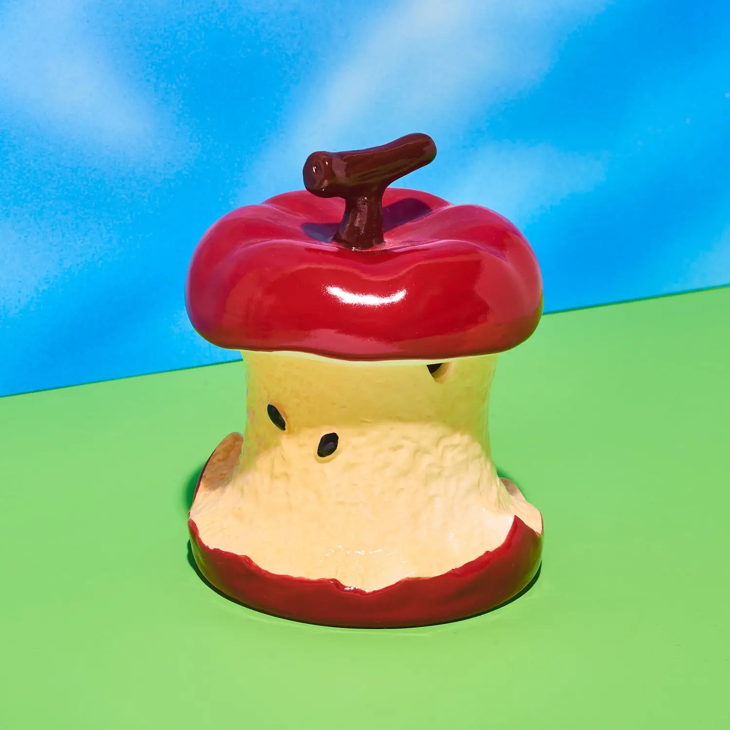 Apple Core Ashtray - Red - Image 5