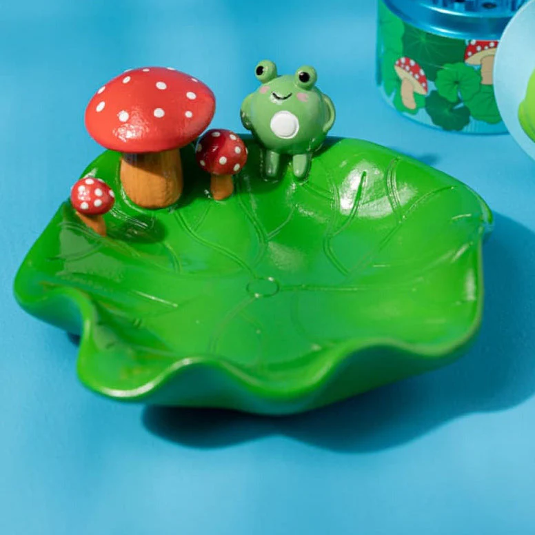 Canna Style Lily Pad Ashtray Catchall - Image 3