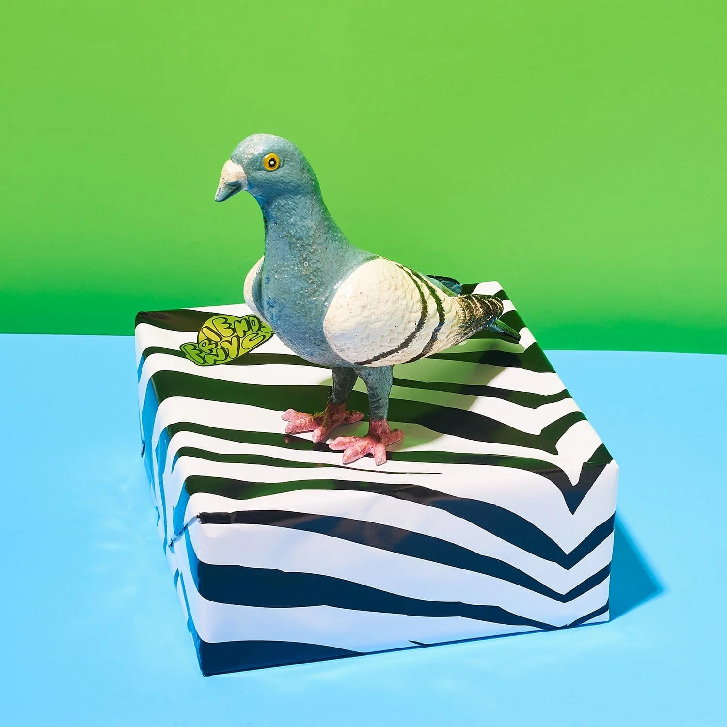 Cast Iron Pigeon Sculpture - Image 6
