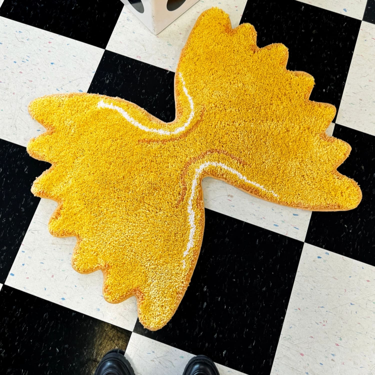 Farfalle Pasta Rug - Image 3