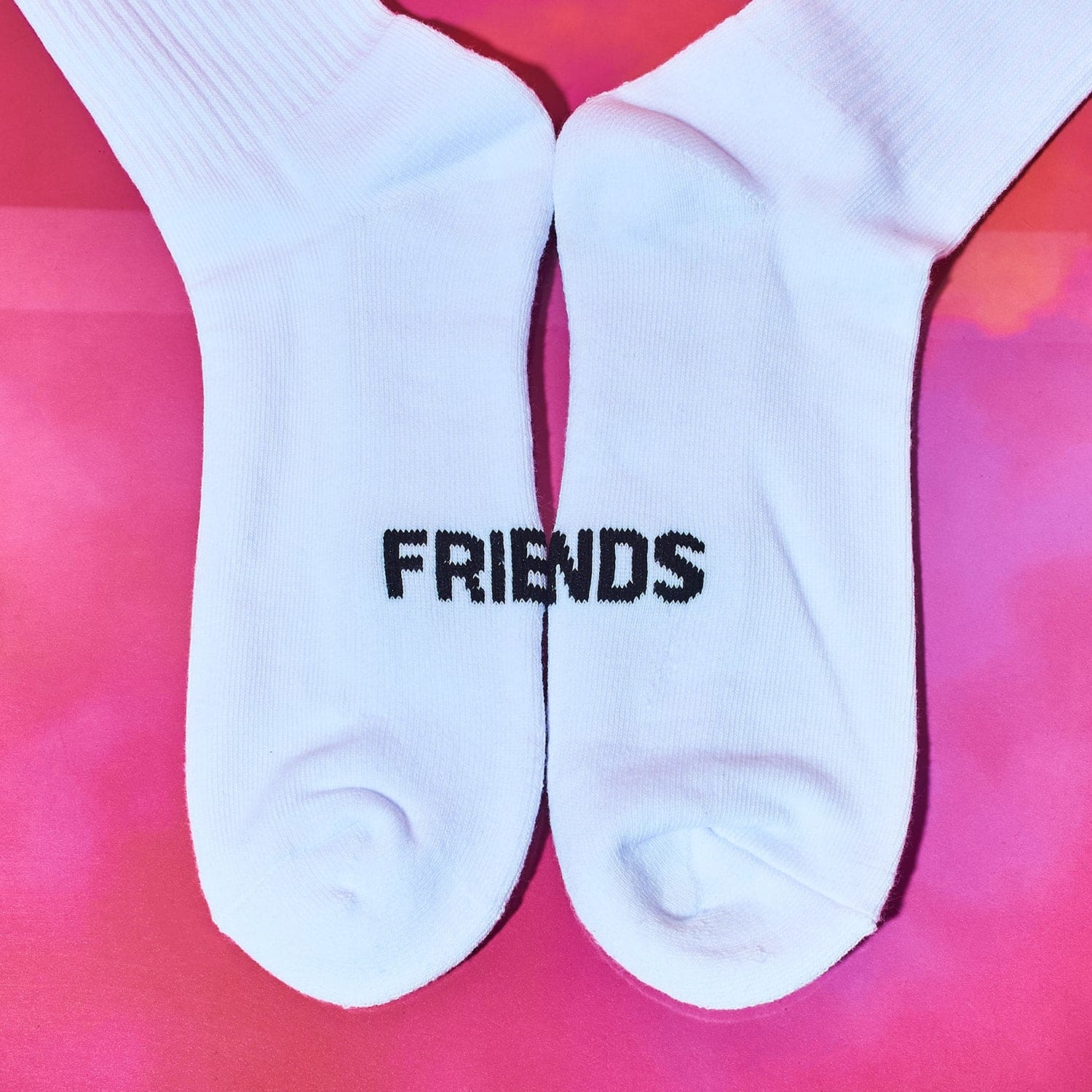 Friends NYC Cool Mom Socks - Unisex - Image 5