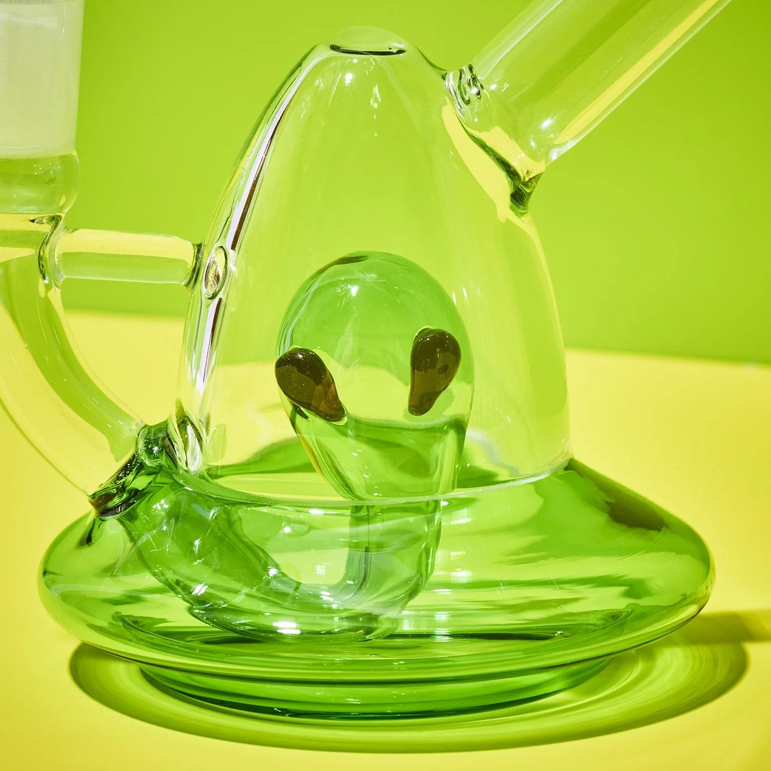 Green UFO Bubbler Glass Pipe - Image 2