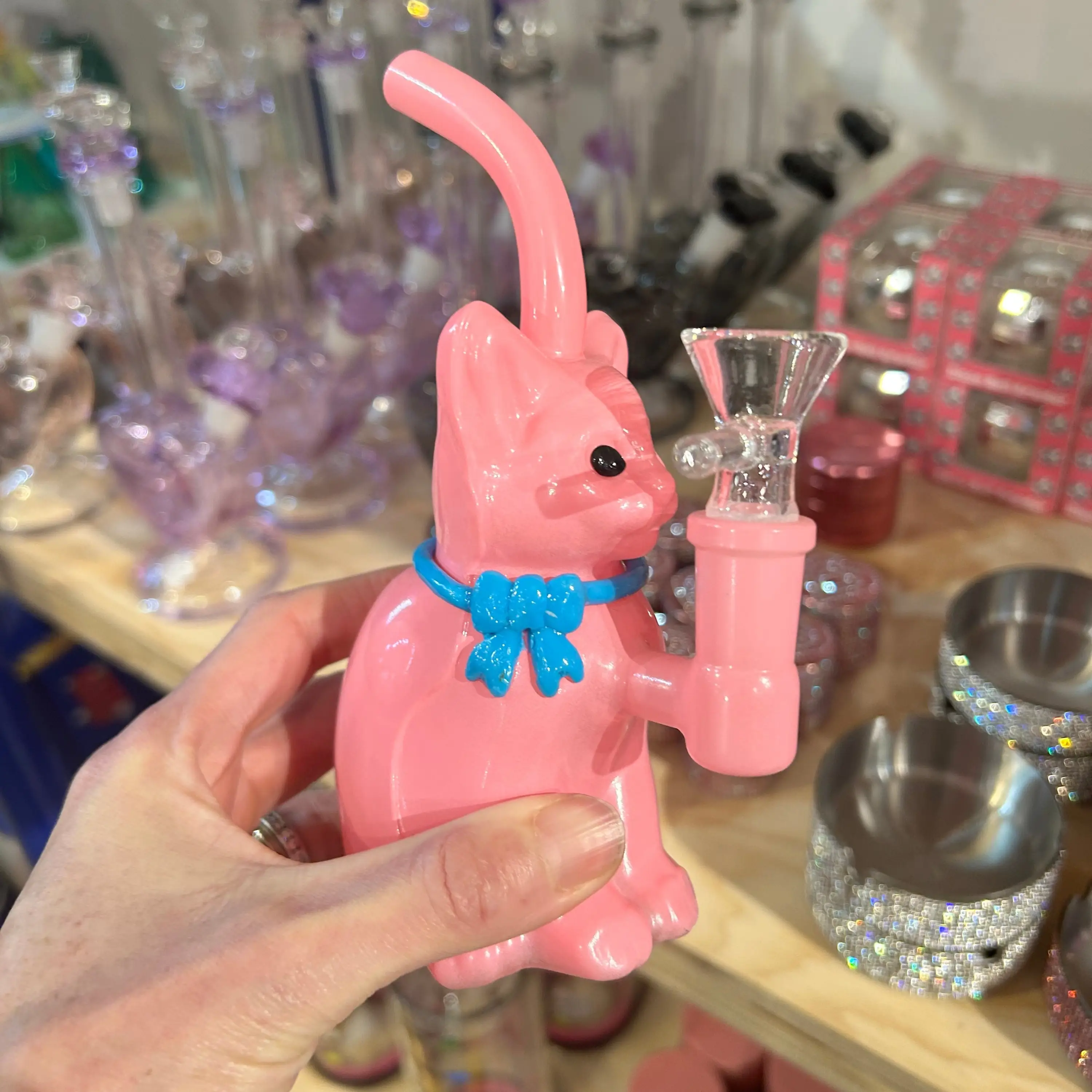 Pink Cat with Bow Bong - Image 3