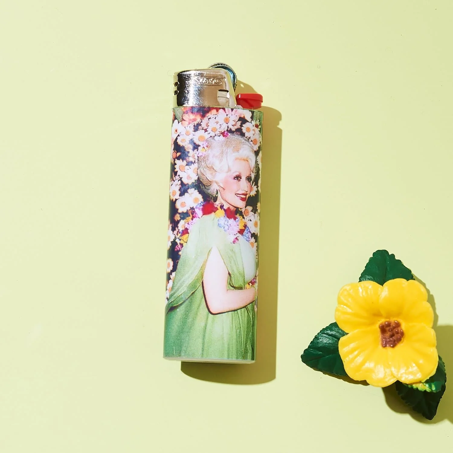 Friends NYC Pop Star Lighter - Dolly Parton Flowers - Image 3