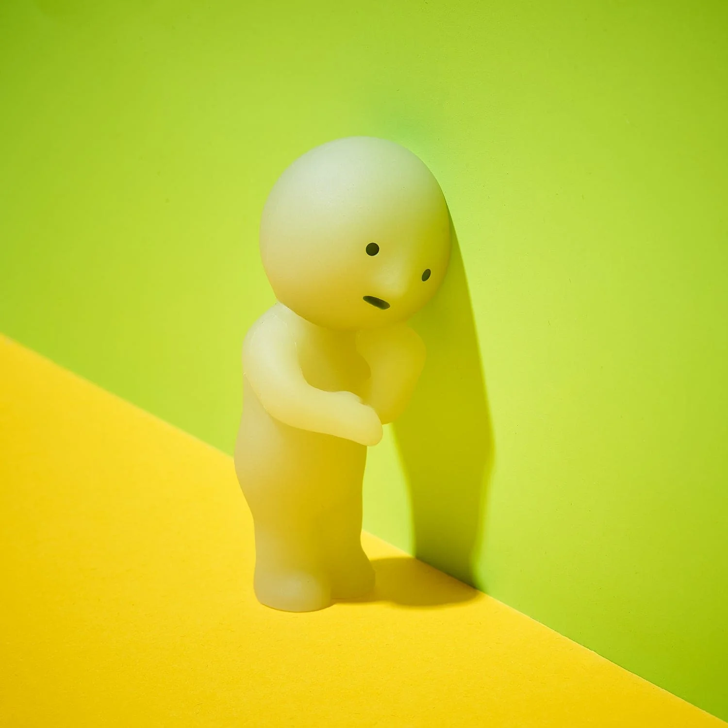 Smiski Mini Figurine - Living - Image 4