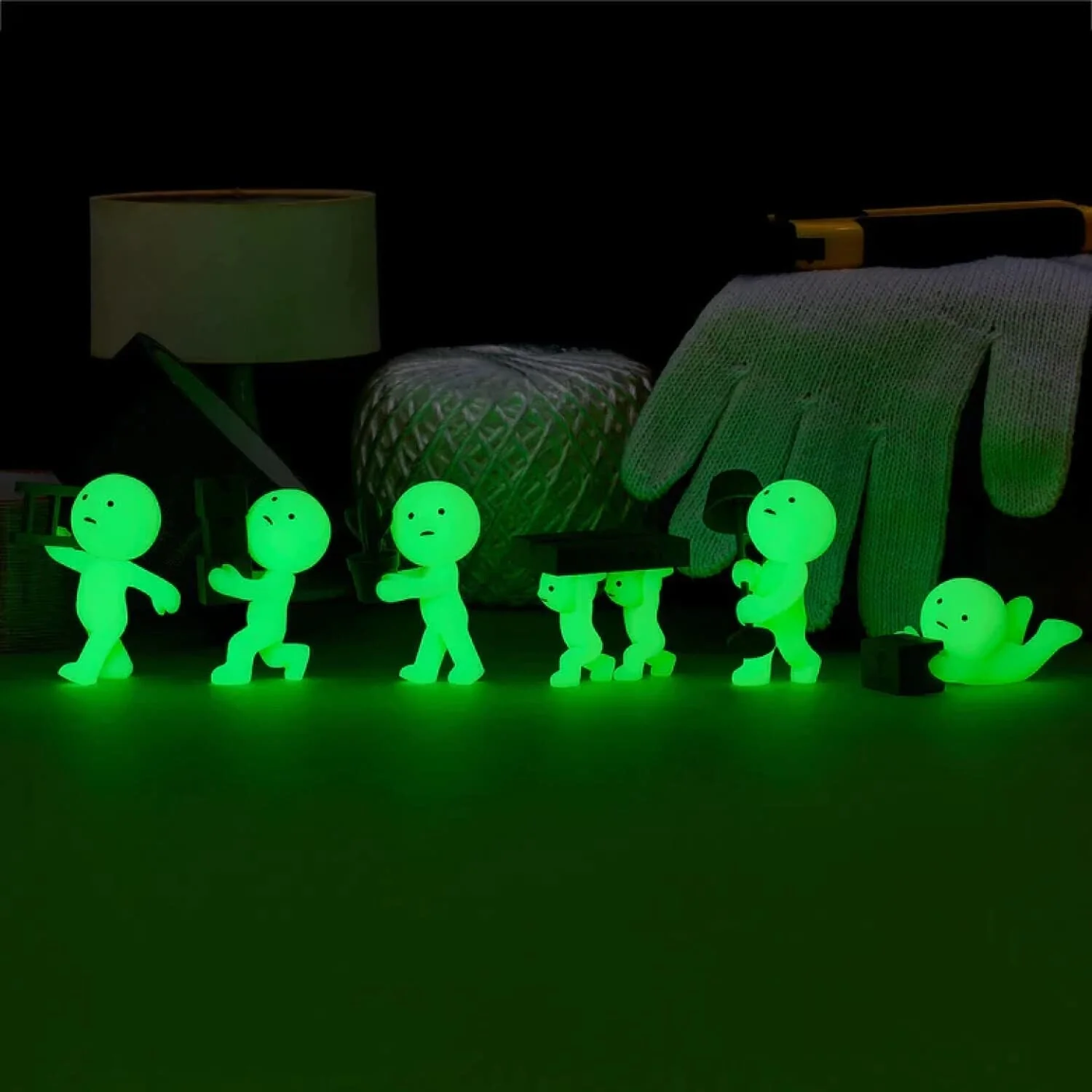 Smiski Mini Figurine - Moving - Image 9