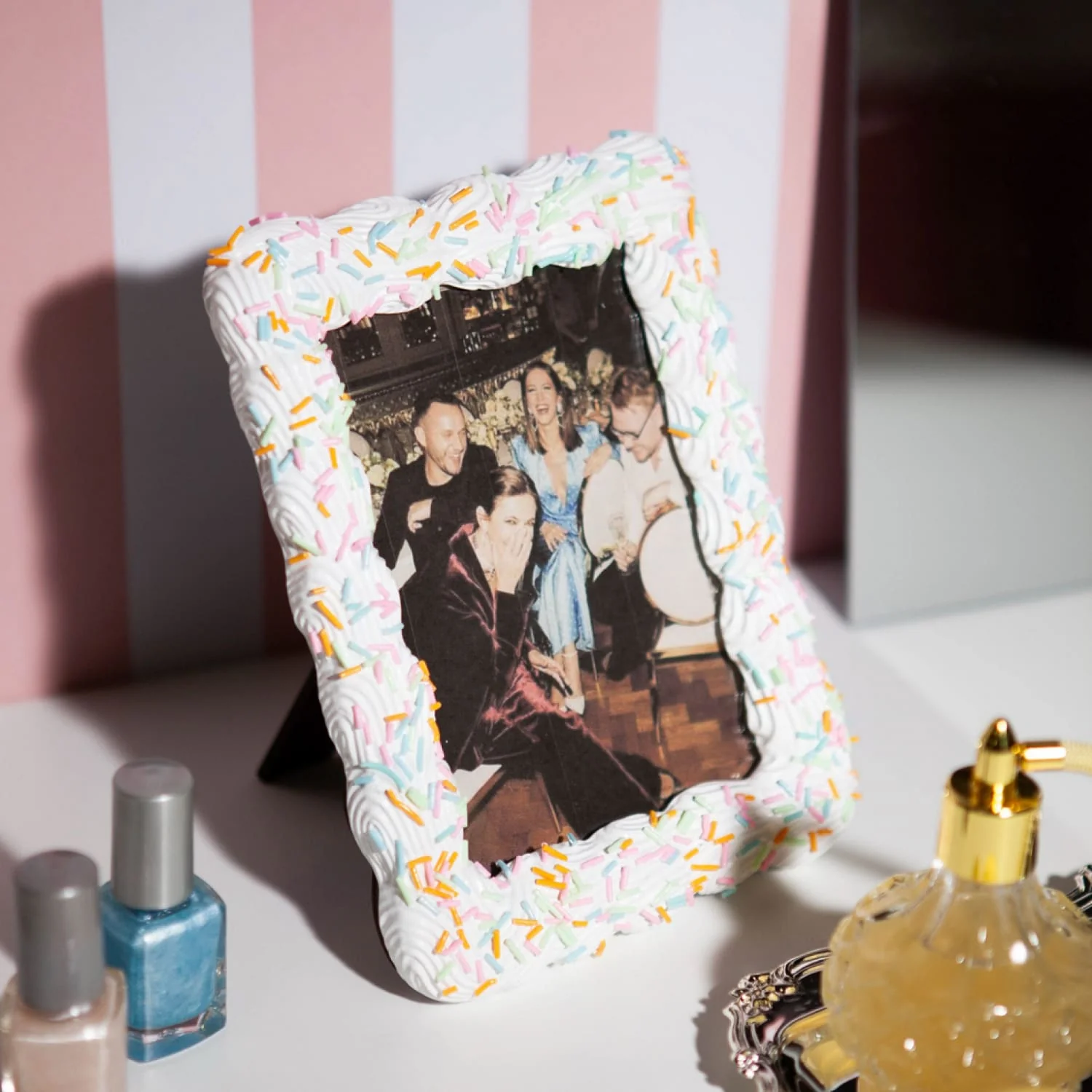 Sweetie Photo Frame - White - Image 3
